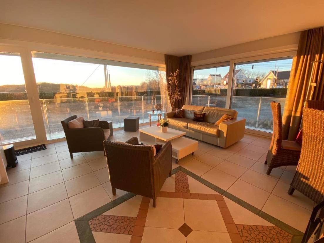 Sunnyside-Of-Thesea - With Open View On Nature, Big Terraces All Around - Very Close To Sea, Beach, Stores, Restaurants & Beach Bars Ньивпорт Экстерьер фото